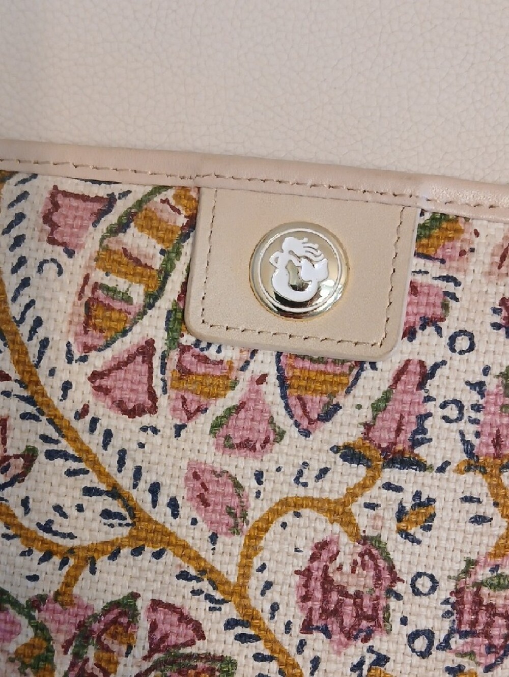 Spartina 449 Floral Printed Wallet in Cream, Pink, Green, Gold - Picture 2 of 10